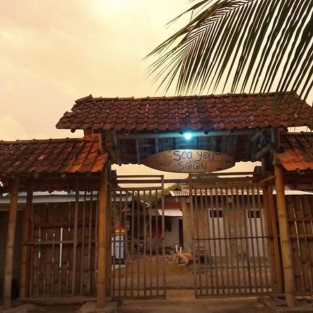 Harry'S Ocean House Watukarung Homestay Kalak Exteriör bild