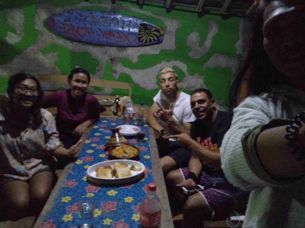 Harry'S Ocean House Watukarung Homestay Kalak Exteriör bild