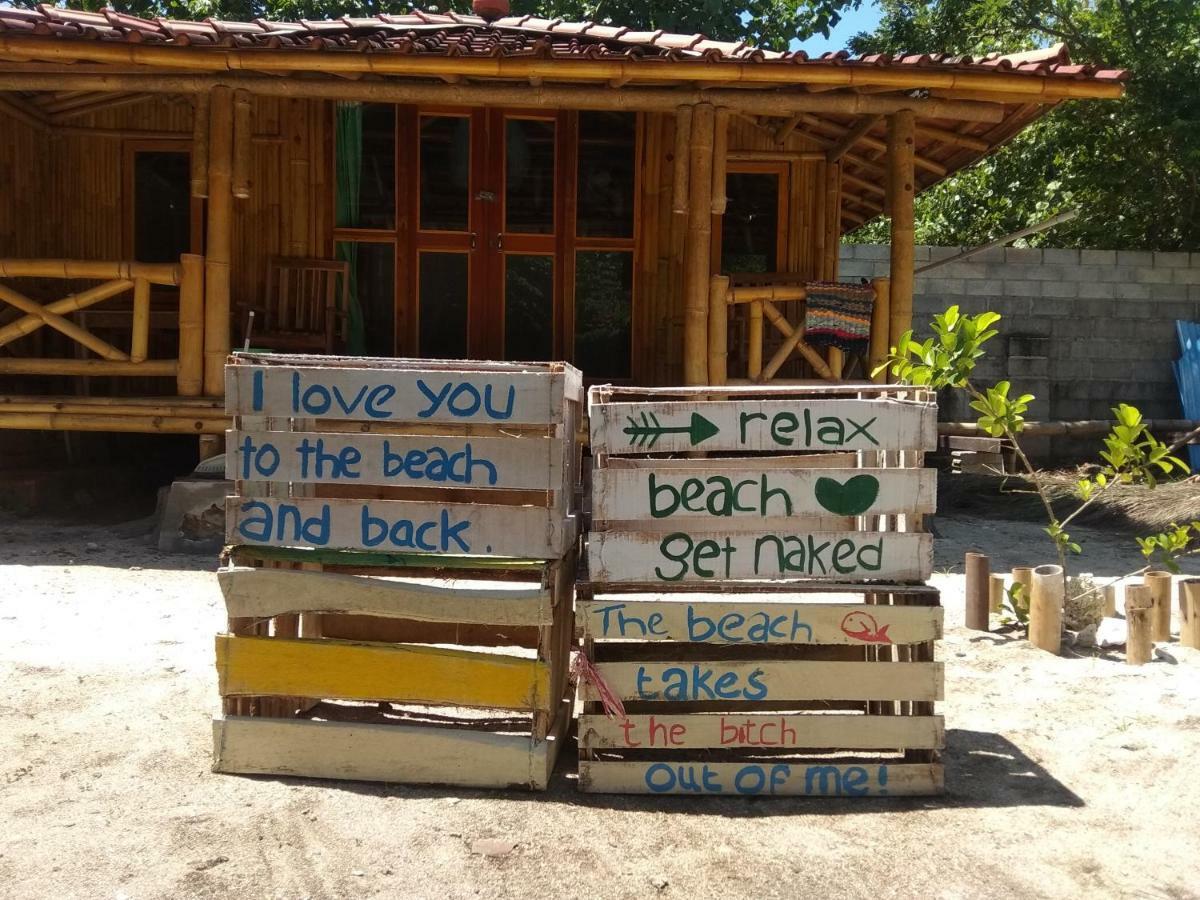 Harry'S Ocean House Watukarung Homestay Kalak Exteriör bild